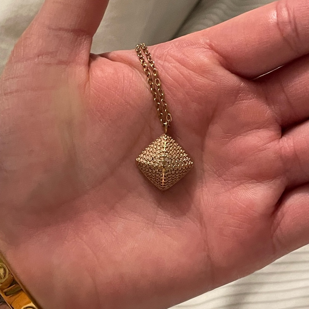 Swarovski rose gold chain and pendant